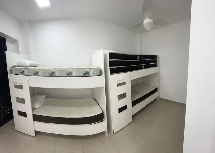 Novo Capitania Varam 2, Dois Dormitorios, Piscina, Churrasqueira, Duas Vagas De Garagem