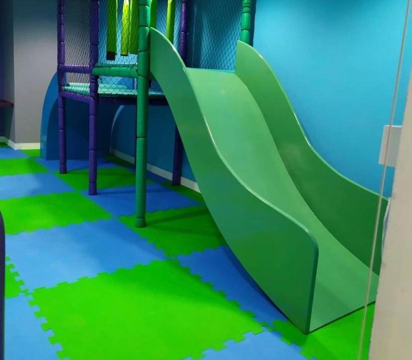 Novo Capitânia Varam 2, Dois Dormitórios, Piscina, Churrasqueira, Duas Vagas De Garagem
